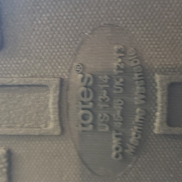 Men's Totes Slip on Slippers, Grey, size 13-14. Worn once. - Picture 5 of 5